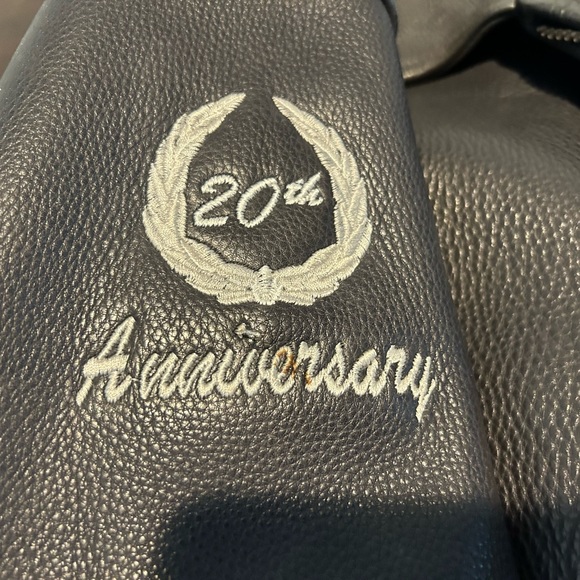 Arnold Classic Limited Edition leather jacket by Tony Nowak. 20th anniversary - Picture 7 of 7